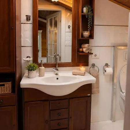 Charming Attic Loft With Views Appartement *